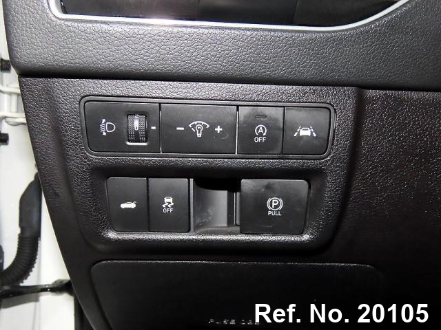  Hyundai / Sonata Stock No. 20105